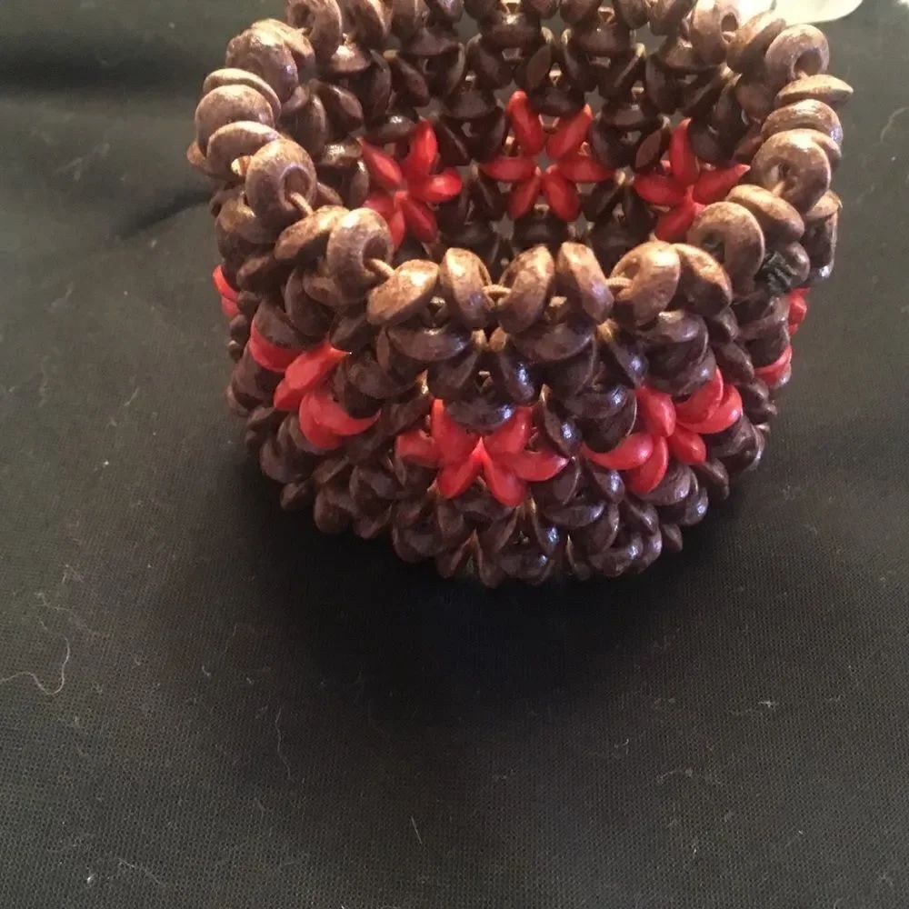 Brown & Red Seed Necklace Stretches